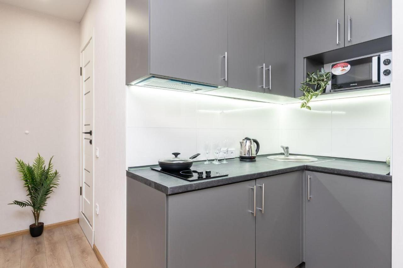 Шикарные Апартаменты, Ревудского 40В, 3 Мин Пешком М Харьковская Kiev Exterior foto